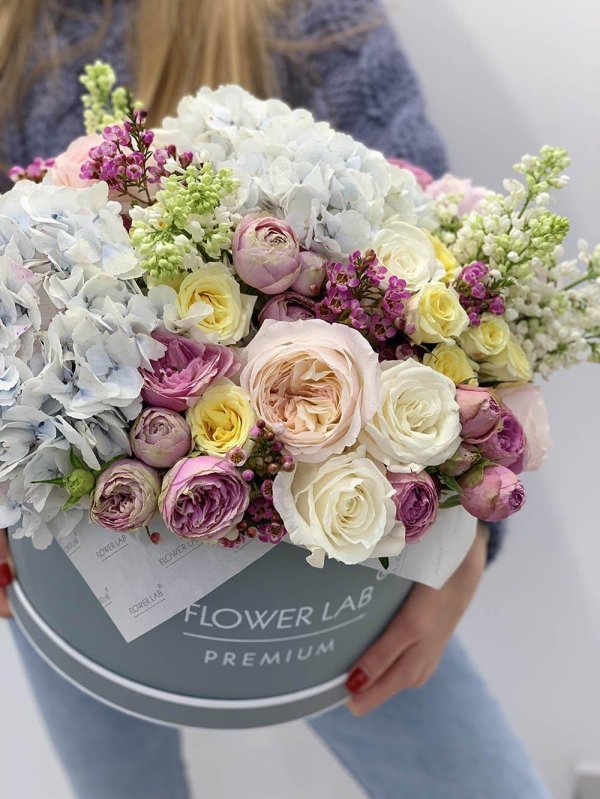 букет в коробке