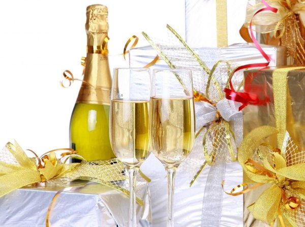 бокал шампанского