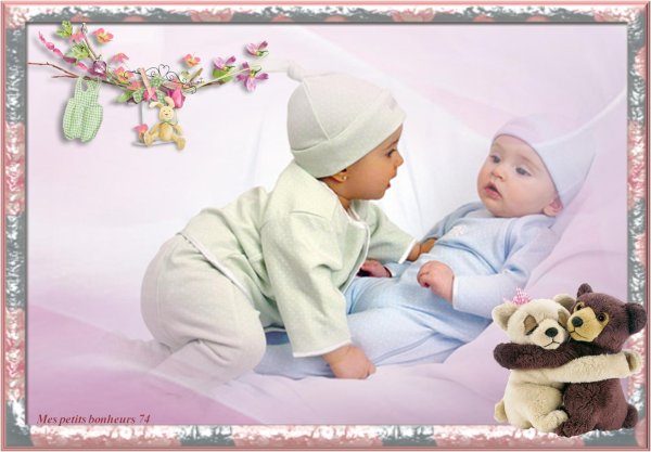 с рождением близняшек