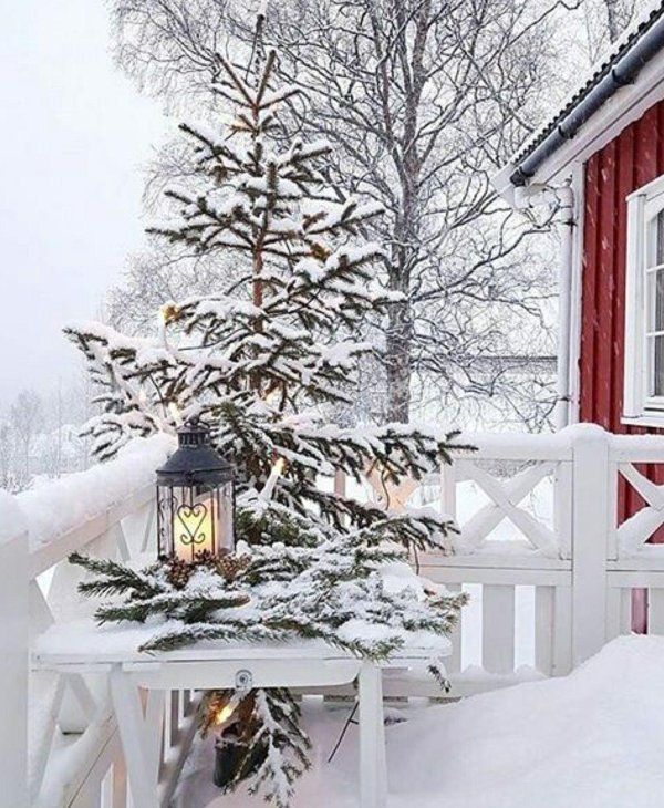 уютный зимний дом