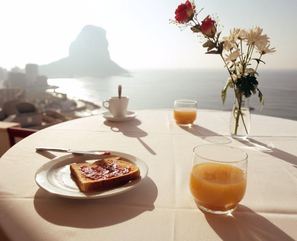 завтрак у моря