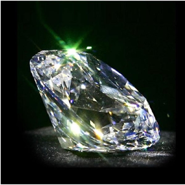 камень алмаз