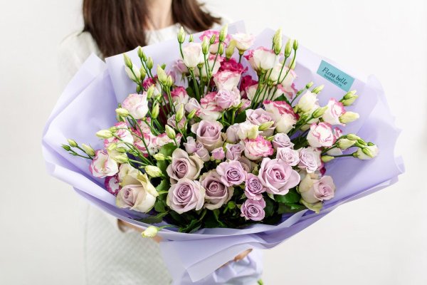 букет кустовая роза