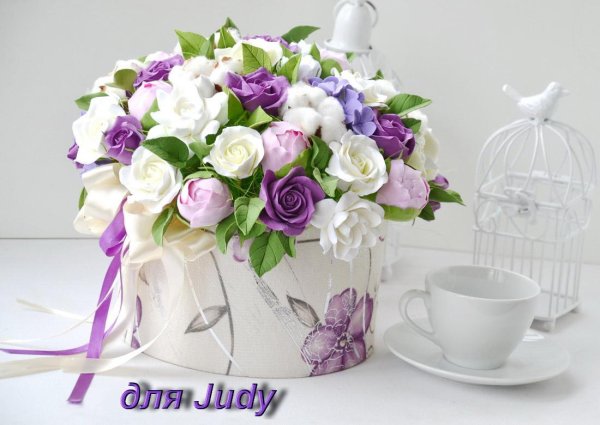 нежная цветочная композиция