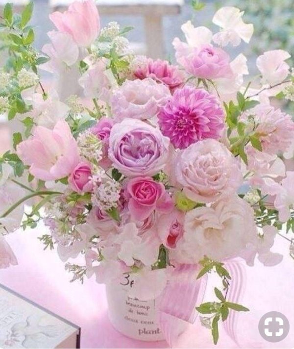 открытка нежные цветы