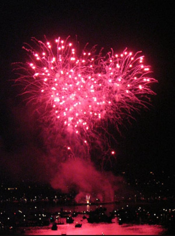 шикарный фейерверк