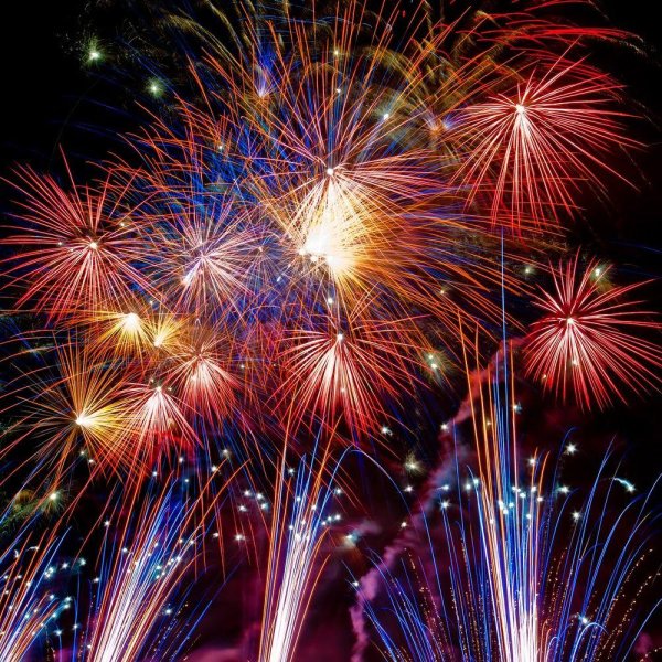 новогодние фейерверки