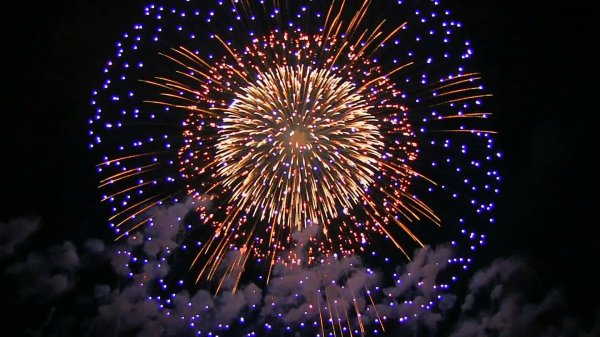 красивые салюты