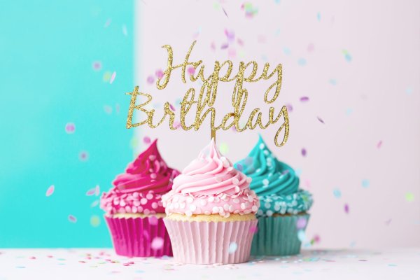happy birthday cupcake