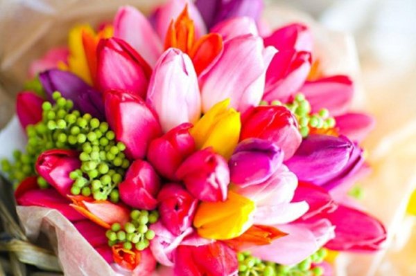 яркие букеты