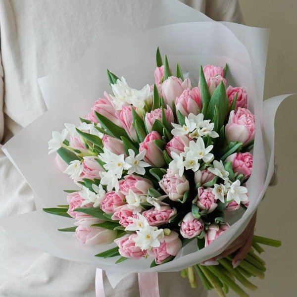 букетище тюльпанов