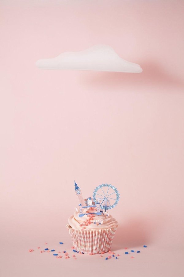 капкейк со свечкой