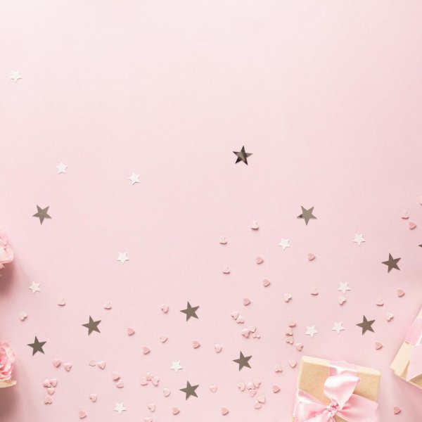 розовые подарки