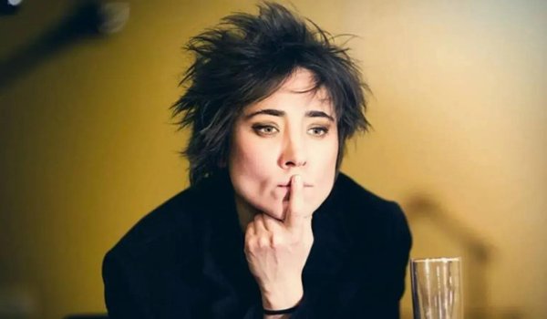 певица похожая на земфиру по стилю