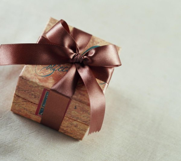 коричневая коробка