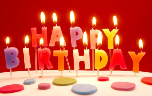 торт со свечами