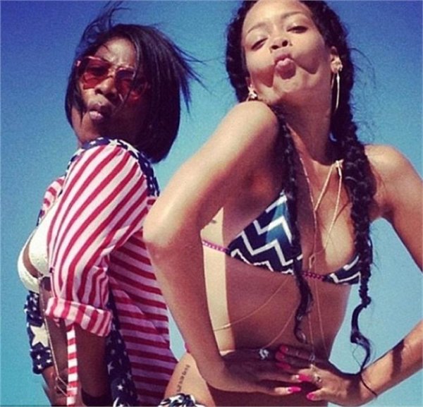 rihanna bikini