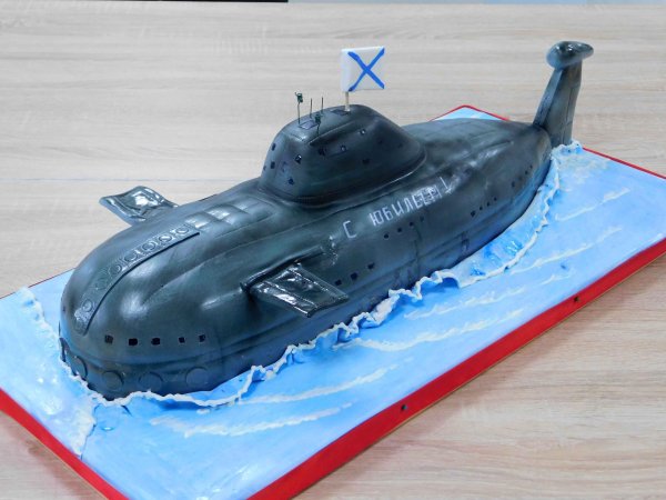 торт с подводной лодкой
