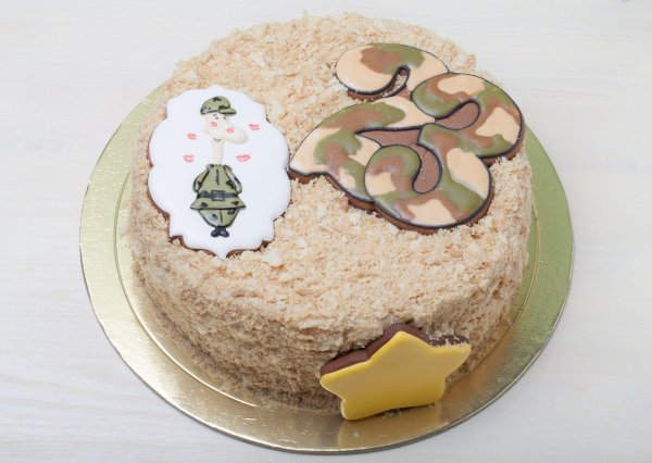 На 23 февраля для торта