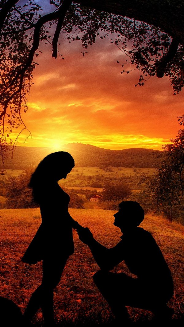 влюбленные на закате