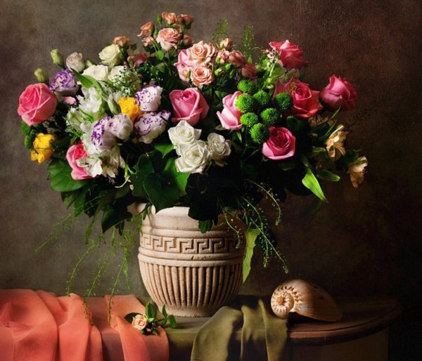 красивый букет в вазе