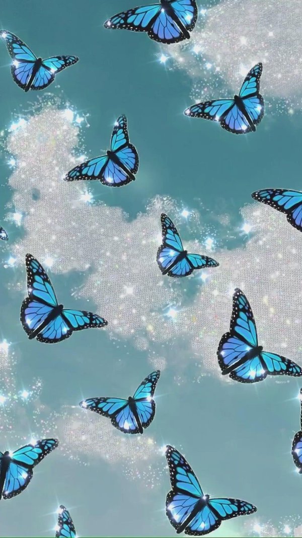 бабочки голубые много