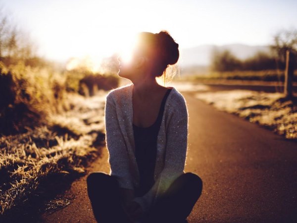 женщина со спины