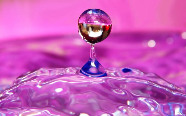 фиолетовая вода