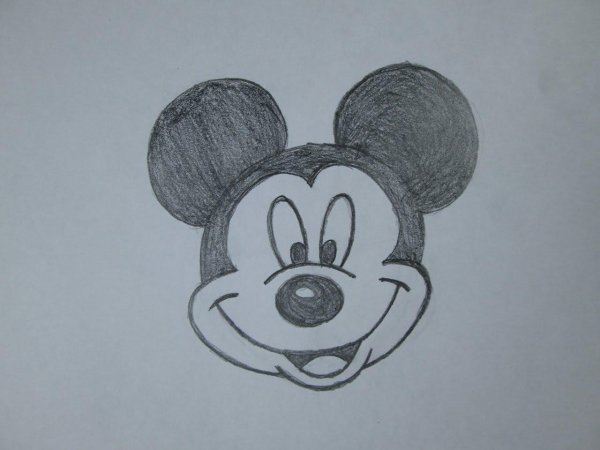 микки мауса карандашом