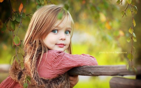 очаровательная девочка ребенок