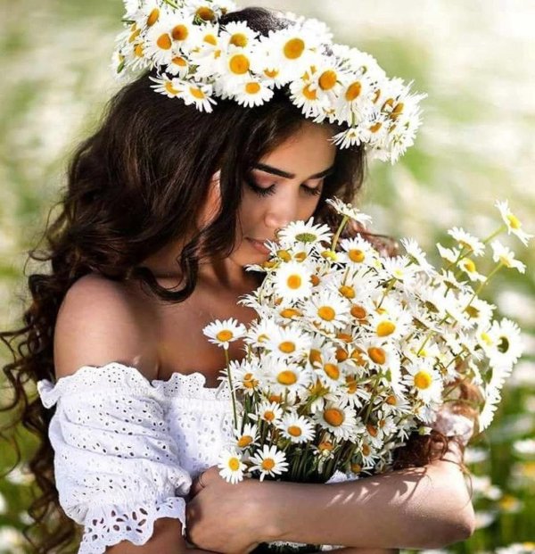 девушка ромашка