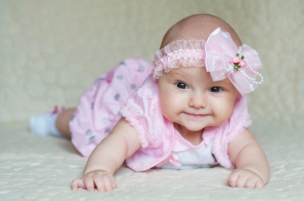 маленькая малышка