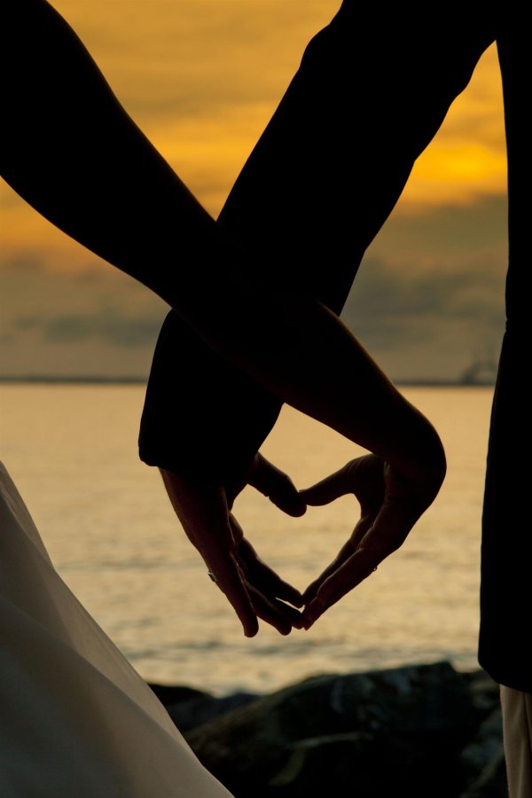 руки влюбленные