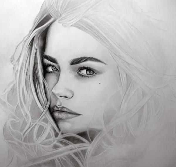 портрет девушки карандашом