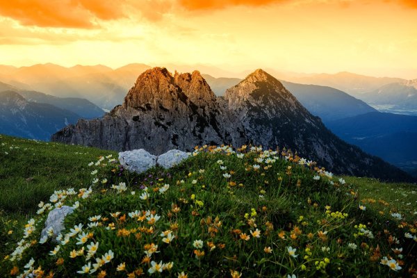 рассвет в горах