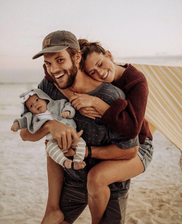 пара с детьми