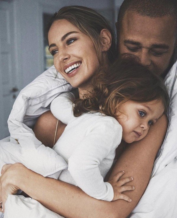 красивая семья