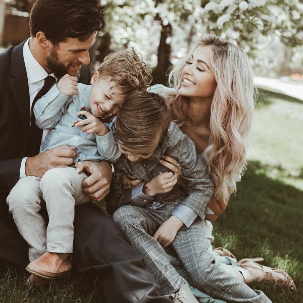 красивая семья