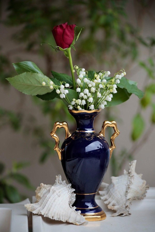 натюрморт с ландышами