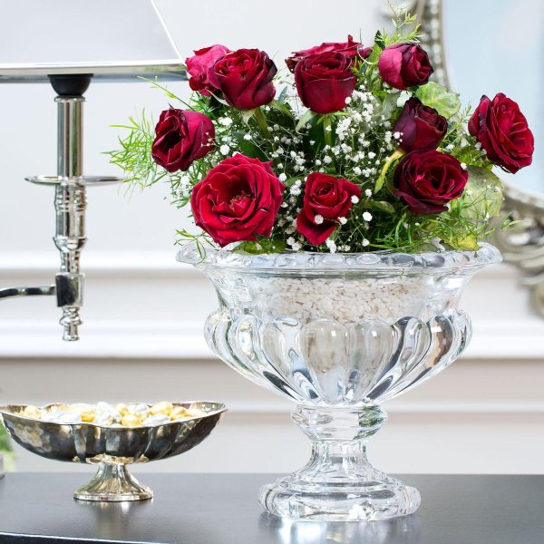 стеклянная ваза