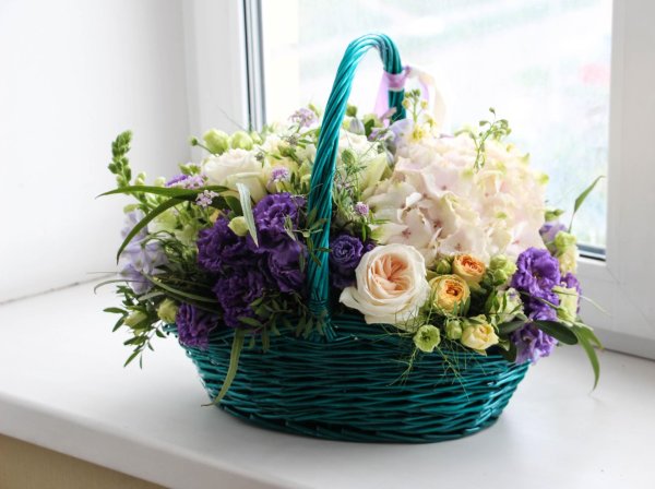 композиции в корзине