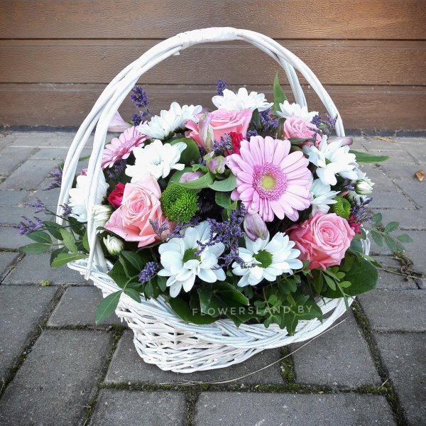 Корзинки с цветами