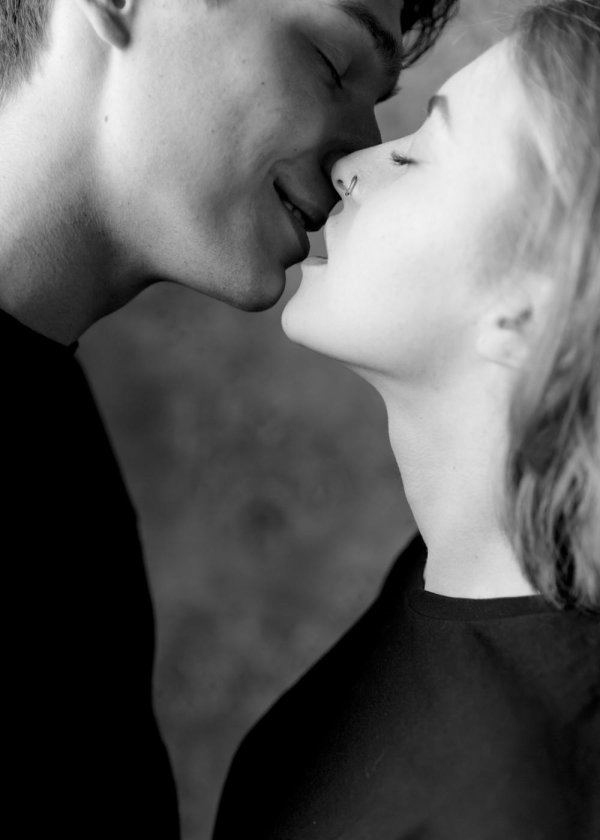 поцелуи страсти