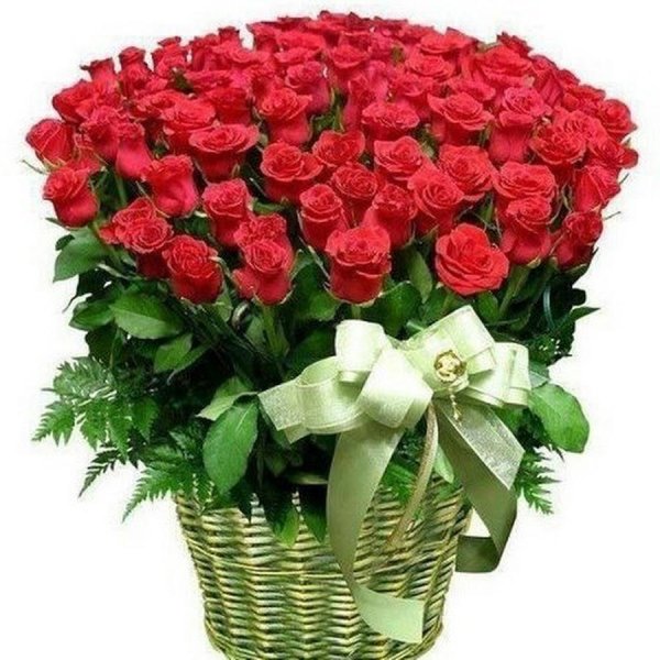 корзина красных роз