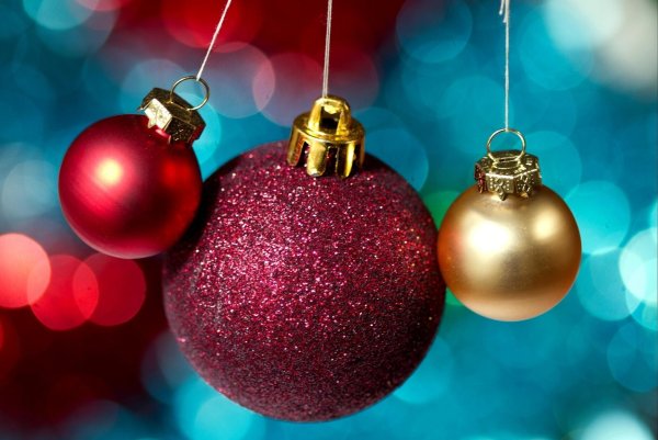 новогодние игрушки