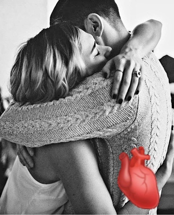 теплое объятие