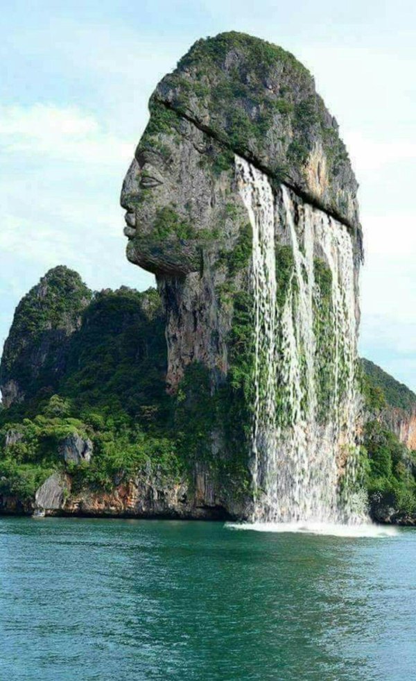 скала  слон острова хеймаэй