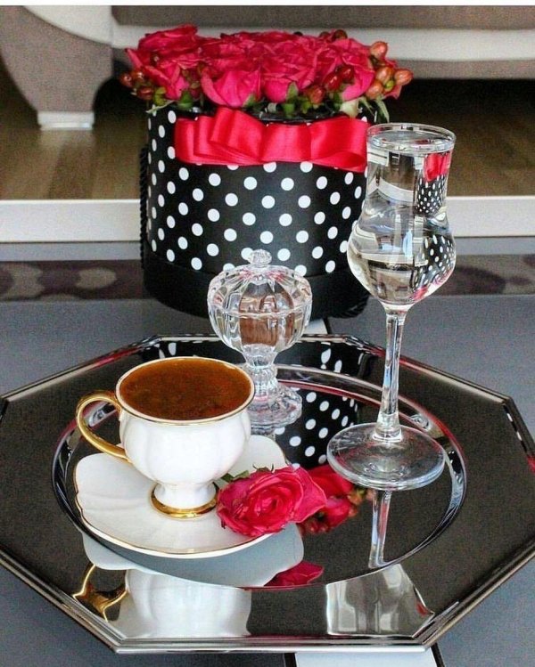 изысканные кофейные чашки