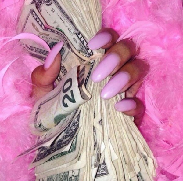 ногти с деньгами