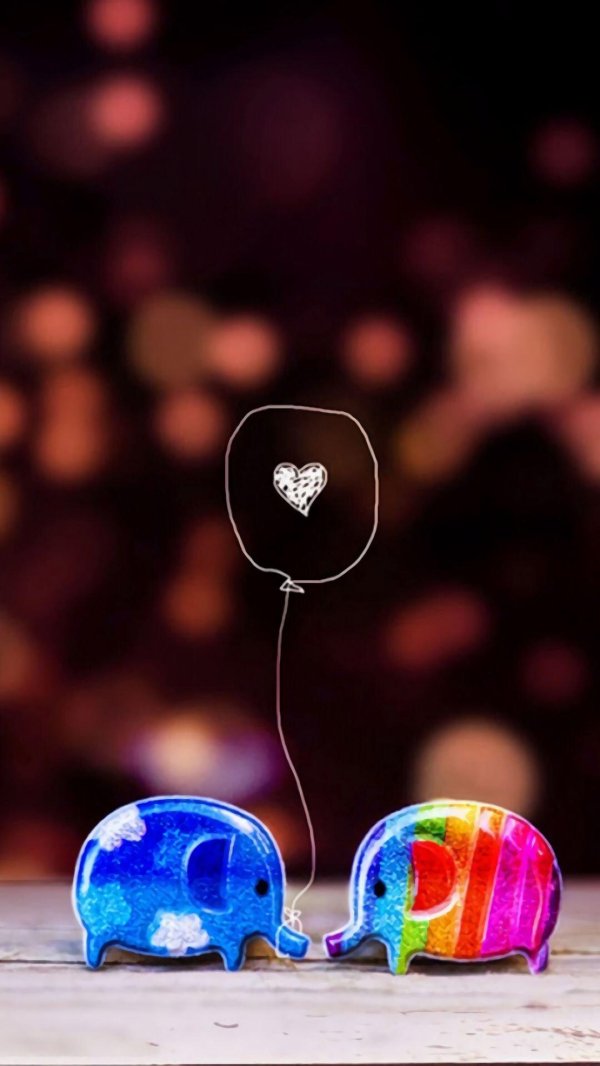 влюбленные слоны